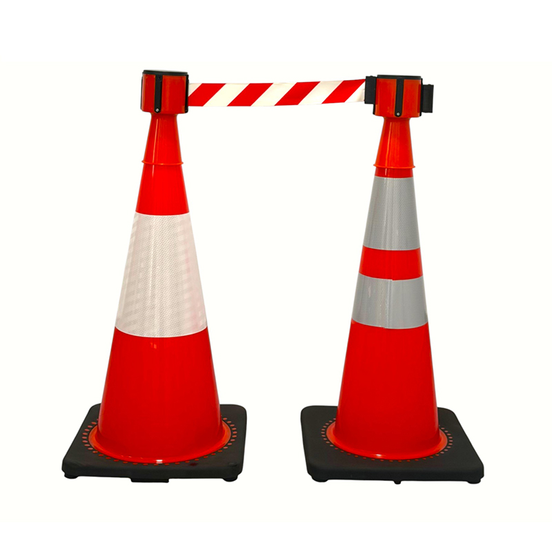 Zeer elastische PVC-verkeersveiligheidskegel met optionele verzwaarde rubberen basis voor wegcontrole en gevarenisolatie onder alle weersomstandigheden Zeer elastische PVC-verkeersveiligheidskegel met optionele verzwaarde rubberen basis voor wegcontrole en gevarenisolatie onder alle weersomstandigheden