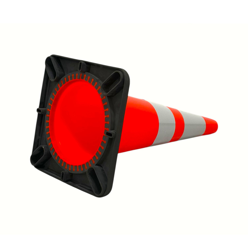 Zeer elastische PVC-verkeersveiligheidskegel met optionele verzwaarde rubberen basis voor wegcontrole en gevarenisolatie onder alle weersomstandigheden Zeer elastische PVC-verkeersveiligheidskegel met optionele verzwaarde rubberen basis voor wegcontrole en gevarenisolatie onder alle weersomstandigheden