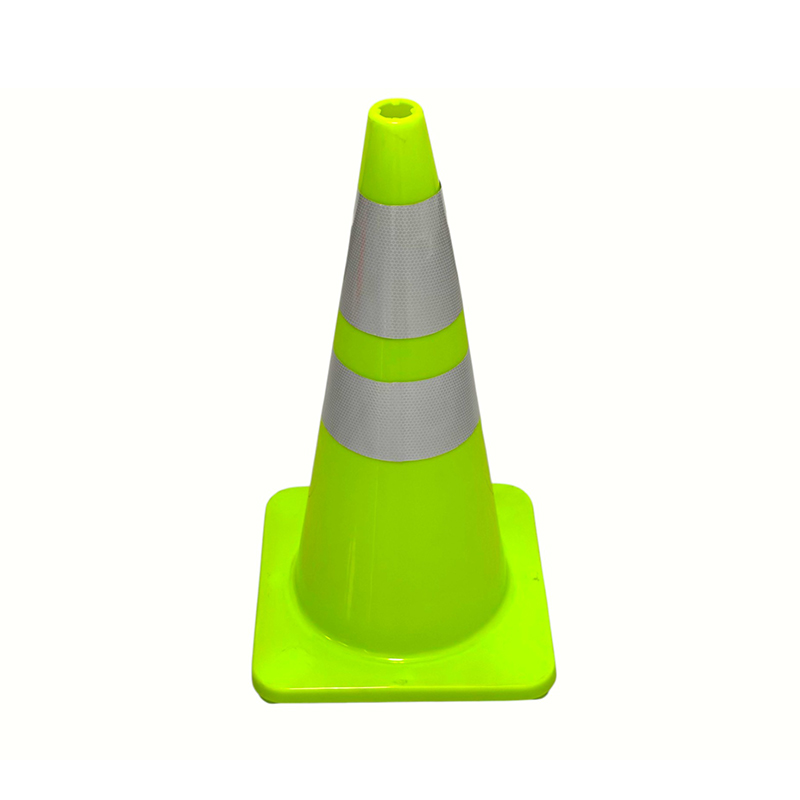 Zeer elastische PVC-verkeersveiligheidskegel met optionele verzwaarde rubberen basis voor wegcontrole en gevarenisolatie onder alle weersomstandigheden Zeer elastische PVC-verkeersveiligheidskegel met optionele verzwaarde rubberen basis voor wegcontrole en gevarenisolatie onder alle weersomstandigheden