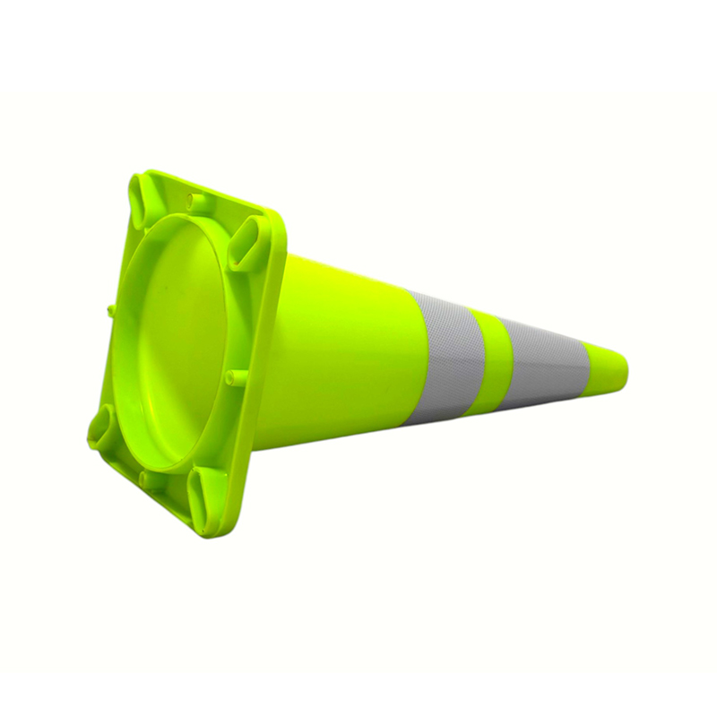 Zeer elastische PVC-verkeersveiligheidskegel met optionele verzwaarde rubberen basis voor wegcontrole en gevarenisolatie onder alle weersomstandigheden Zeer elastische PVC-verkeersveiligheidskegel met optionele verzwaarde rubberen basis voor wegcontrole en gevarenisolatie onder alle weersomstandigheden