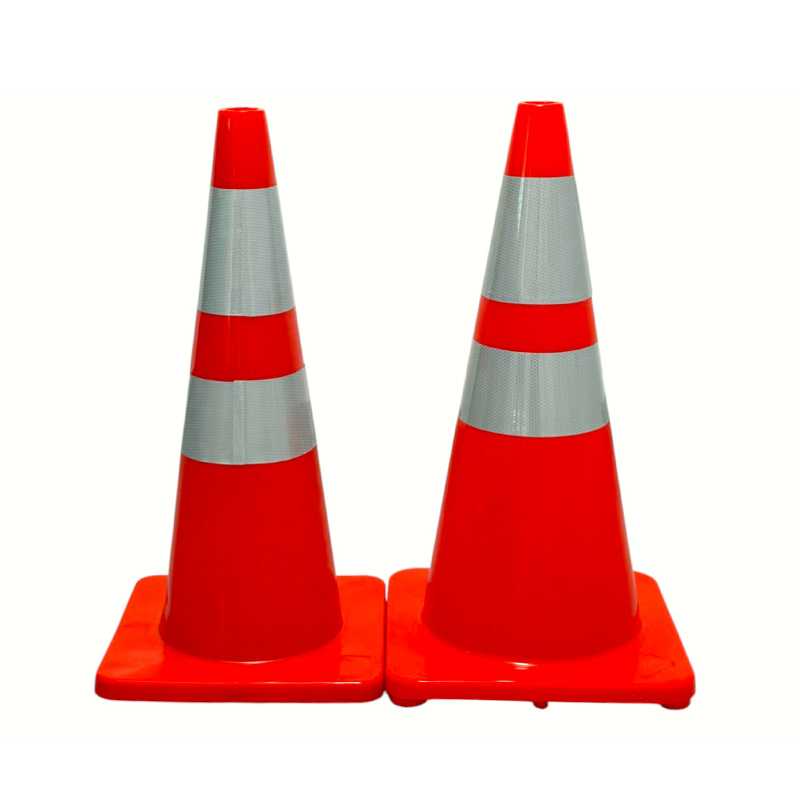 Zeer elastische PVC-verkeersveiligheidskegel met optionele verzwaarde rubberen basis voor wegcontrole en gevarenisolatie onder alle weersomstandigheden