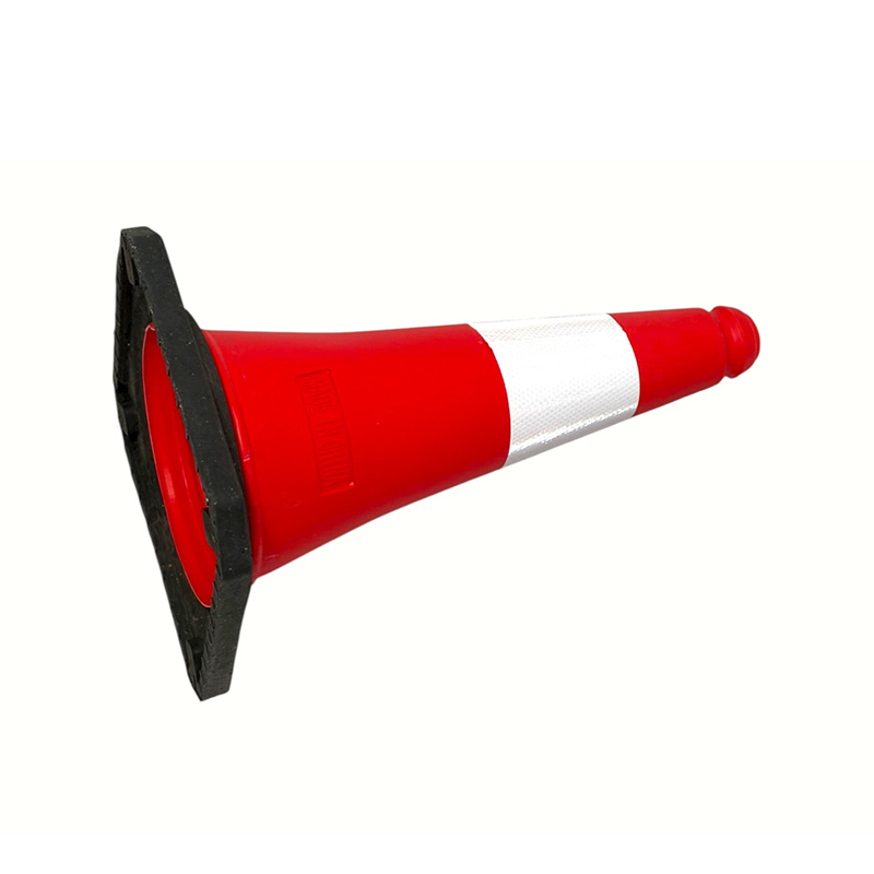 50/75/100 cm hoge zichtbaarheid PE reflecterende verkeersveiligheidskegel voor wegbeheer 50/75/100 cm hoge zichtbaarheid PE reflecterende verkeersveiligheidskegel voor wegbeheer