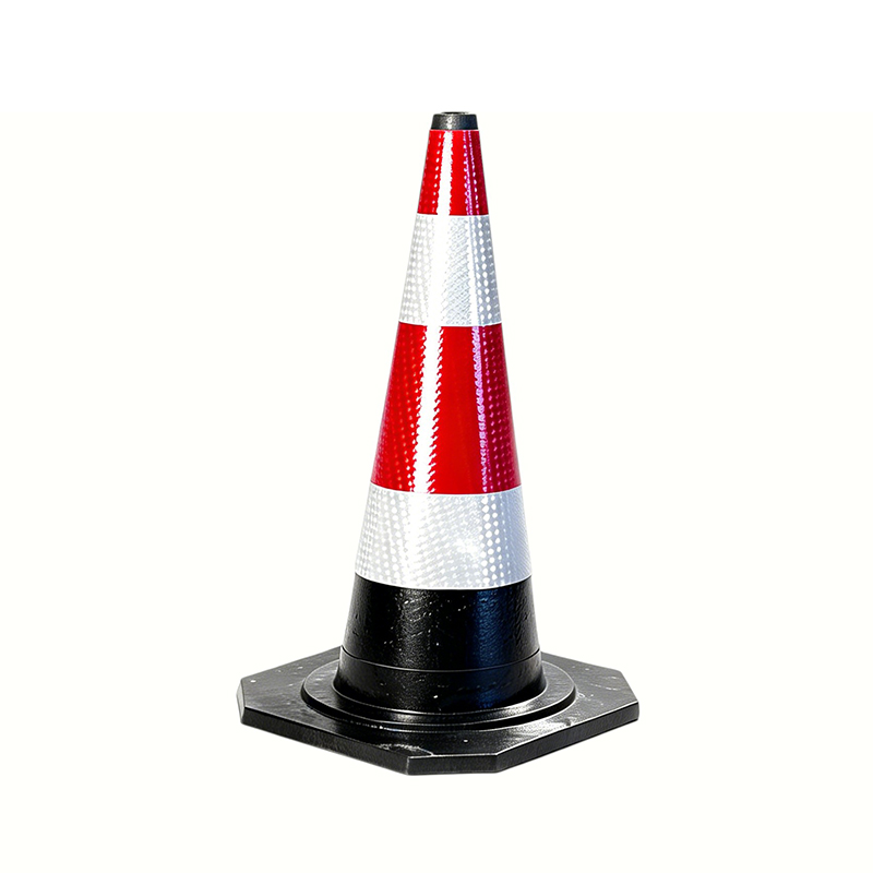 Industriële, robuuste rubberen verkeerskegel in meerdere maten voor een kosteneffectieve oplossing voor verkeersveiligheid