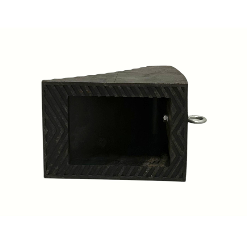 Draagbare rubberen wielstoppers (met trekkoord van hoogwaardig nylon) Draagbare rubberen wielstoppers (met trekkoord van hoogwaardig nylon)