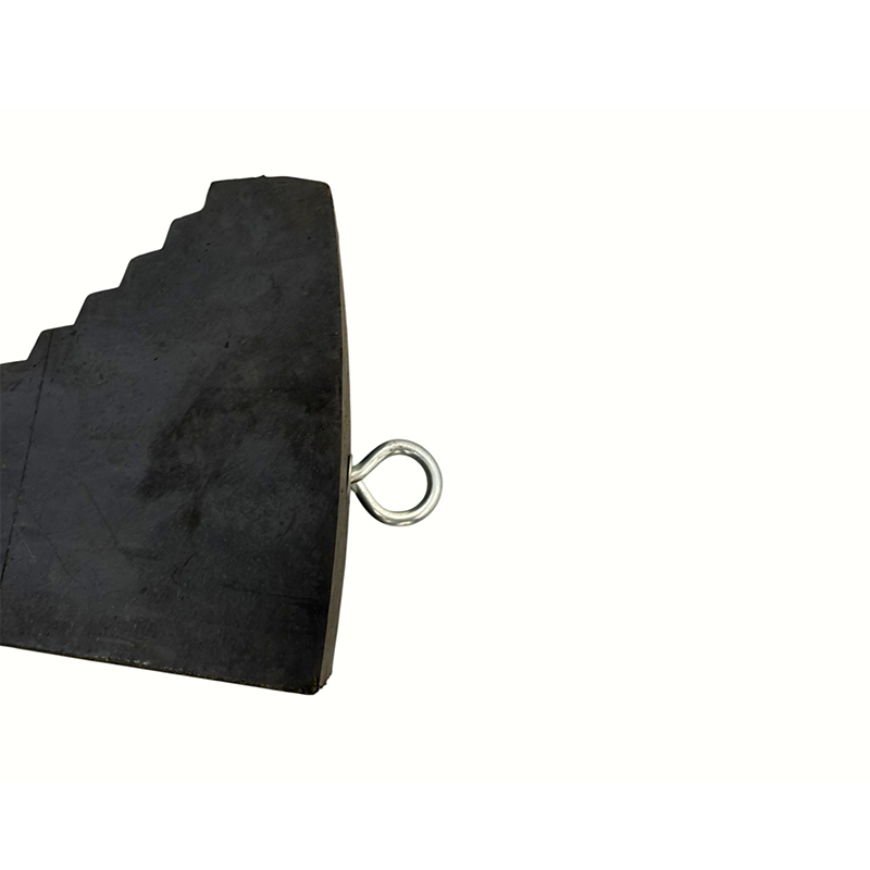 Draagbare rubberen wielstoppers (met trekkoord van hoogwaardig nylon) Draagbare rubberen wielstoppers (met trekkoord van hoogwaardig nylon)
