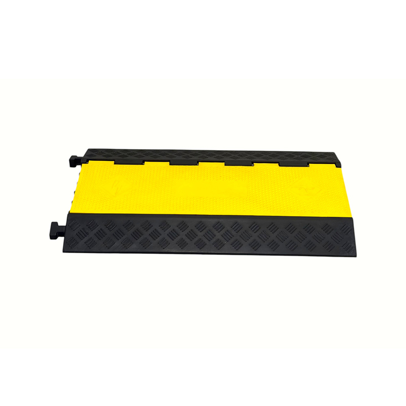 Hoog draagvermogen Rubberen basis Pvc Flip Cover 5-kanaals heavy-duty kabelbeschermer